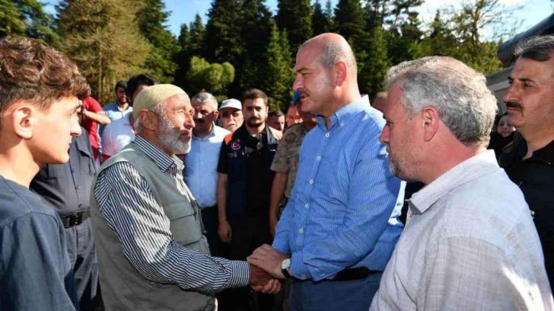 Bakan Soylu, selde kaybolan gencin arama kurtarma çalışmalarını inceledi