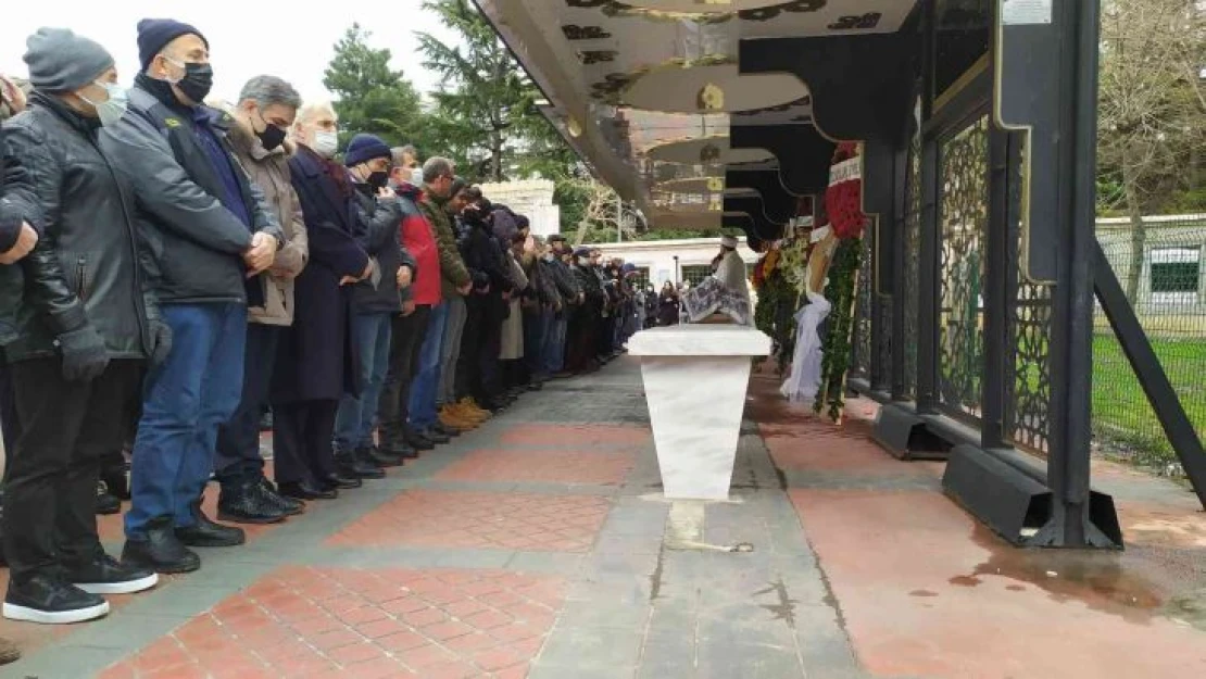 Bakırköy'de AVM'de öldürülen Yağmur Sönmez son yolculuğuna uğurlandı