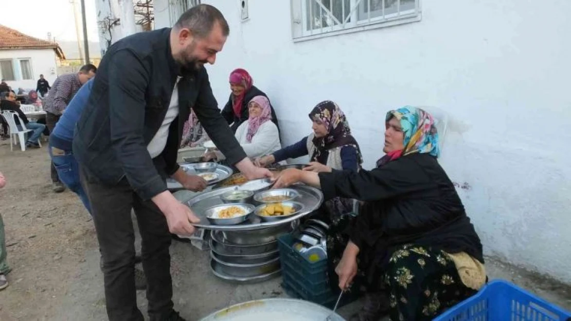 Balıkesir'de çiftçiler iki yıl aradan sonra iftarda buluştu