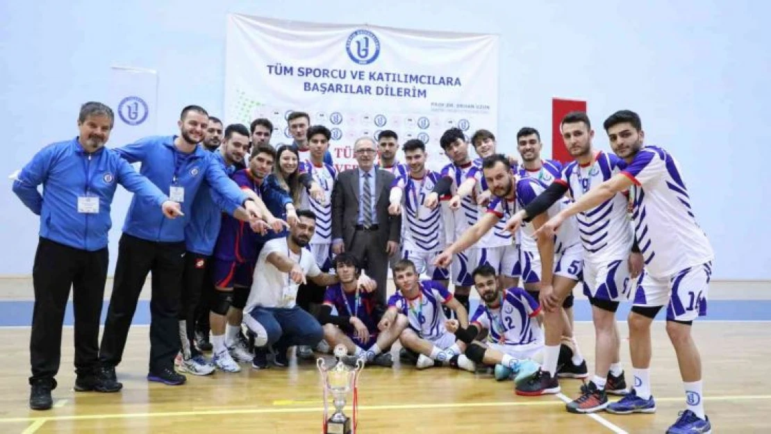 Bartın Üniversitesi Erkek Voleybol Takımı 1. Lig şampiyonu oldu