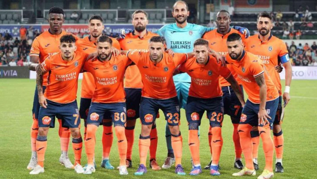 Başakşehir'in yeni transferleri ilk kez resmi maçta forma giydi