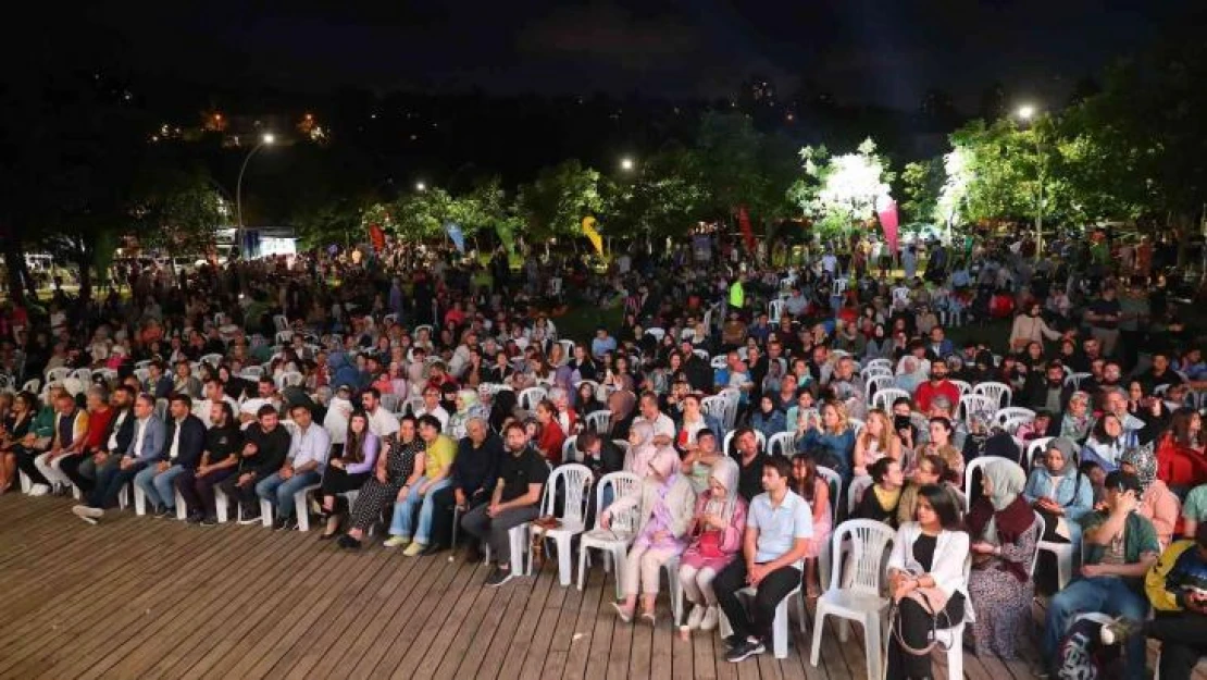 Başakşehirli gençlere ilmek ilmek müzik sevgisi işleniyor