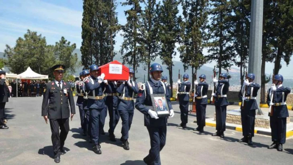 Başçavuş Çiftçi askeri törenle son yolculuğuna uğurlandı