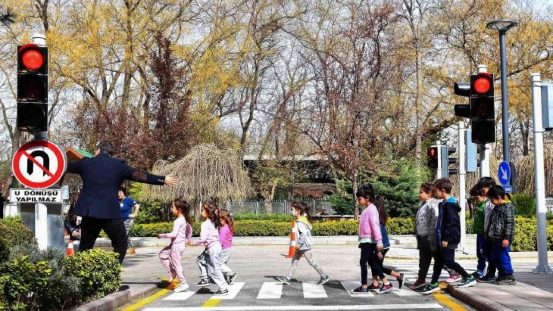 Başkentli miniklere trafik eğitimi