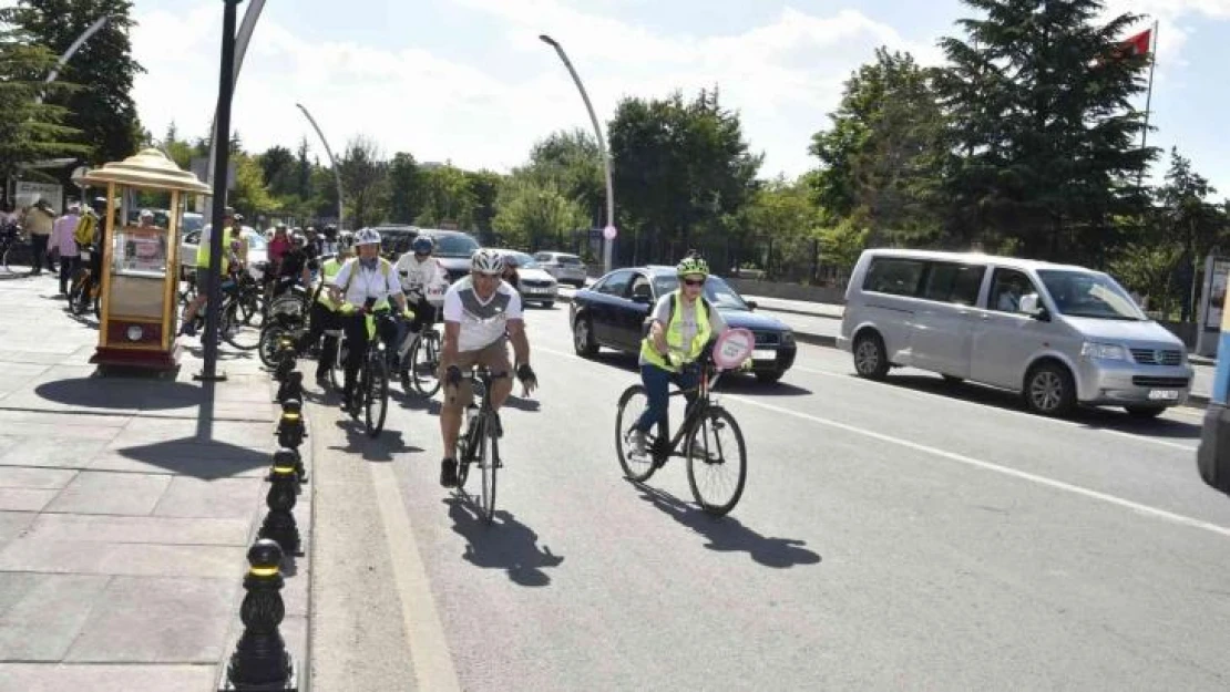 Başkentte pedallar koruyucu aileler için çevrildi