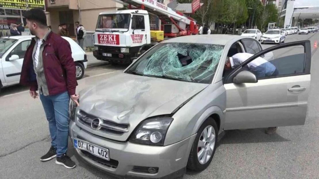 Bayramın ilk gününde kahreden kaza, otomobilin çarptığı çocuk hayatını kaybetti