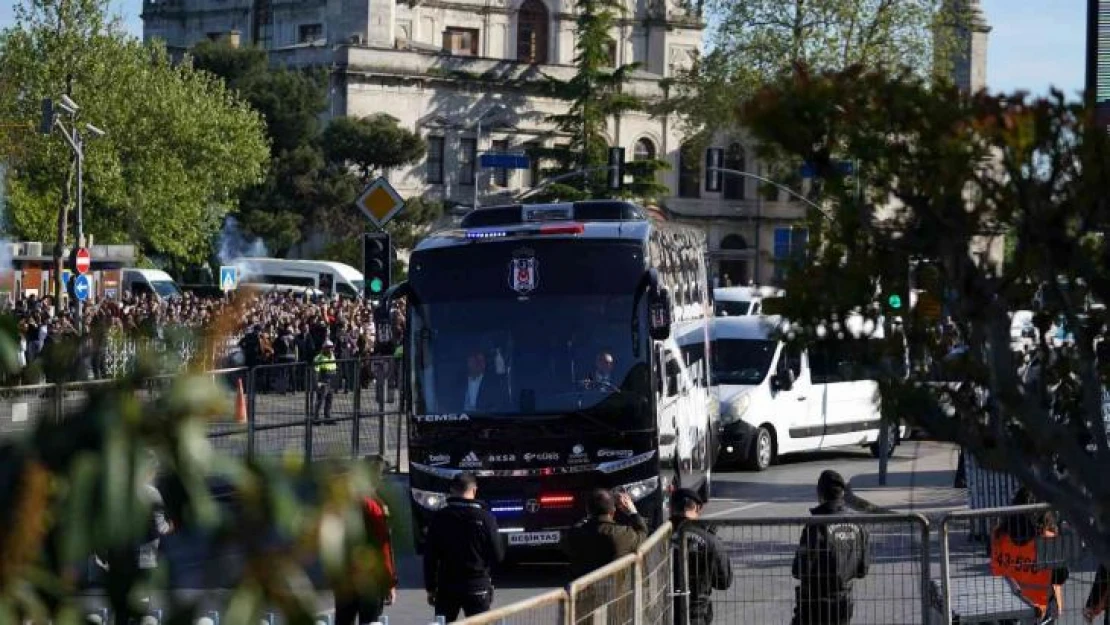 Beşiktaş, derbi için stada ulaştı