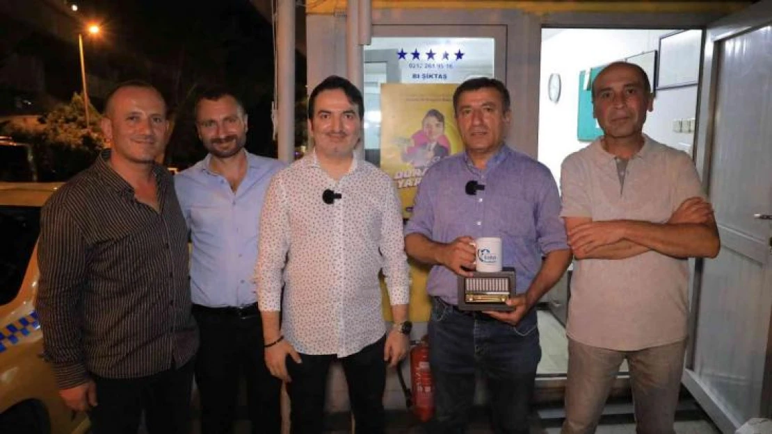 Beşiktaşlı taksiciler Radyo Başakşehir'de