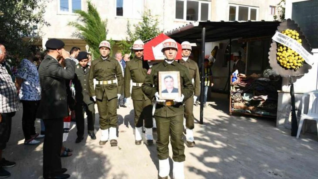 Beyin kanamasından hayatını kaybeden Kıbrıs Gazisi son yolculuğuna uğurlandı