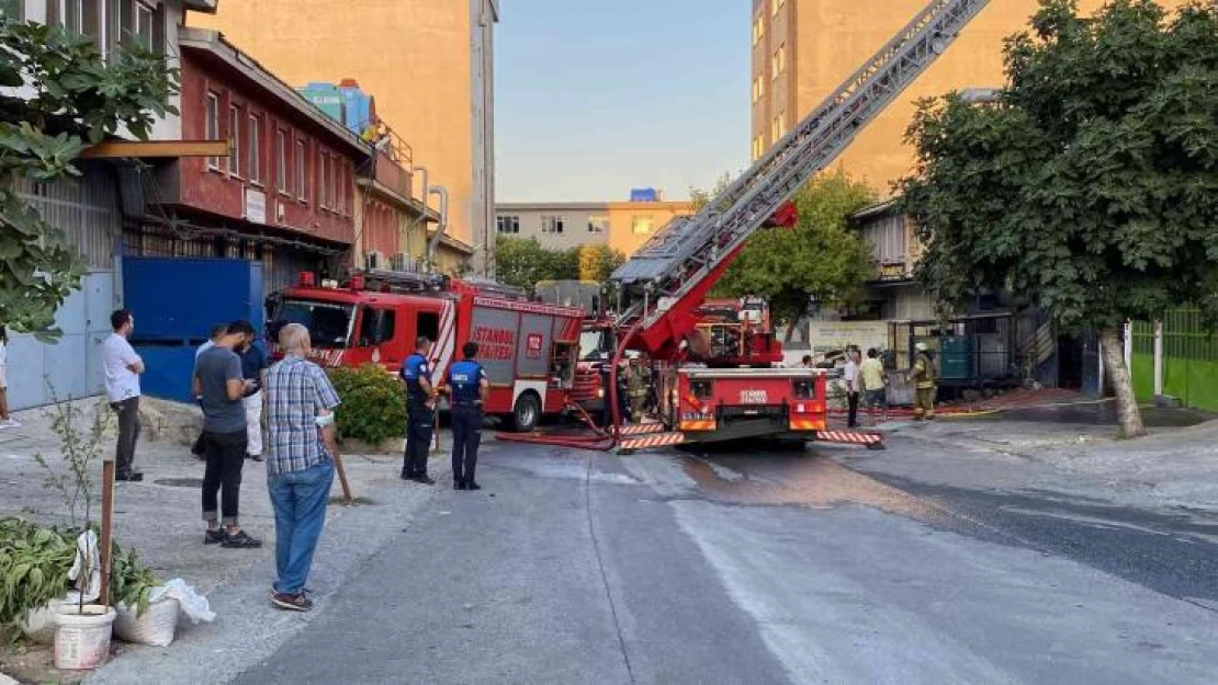 Beylikdüzü'nde korkutan yangın