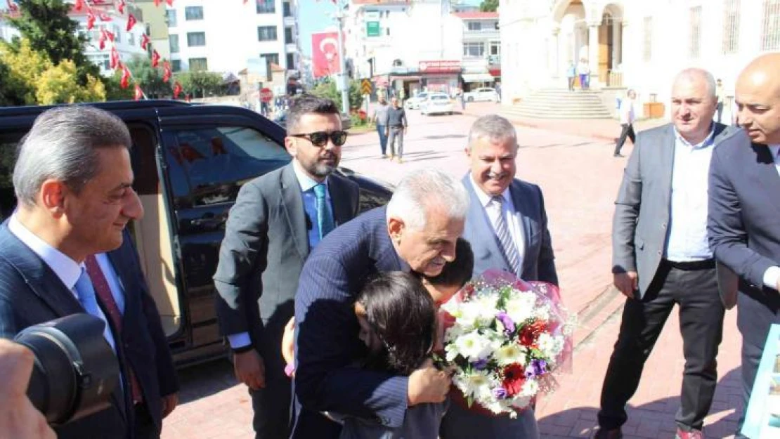 Binali Yıldırım: '20 yıl boyunca hayata AK Parti'yle gözlerini açanların kıyaslayacağı başka bir iktidar yok'