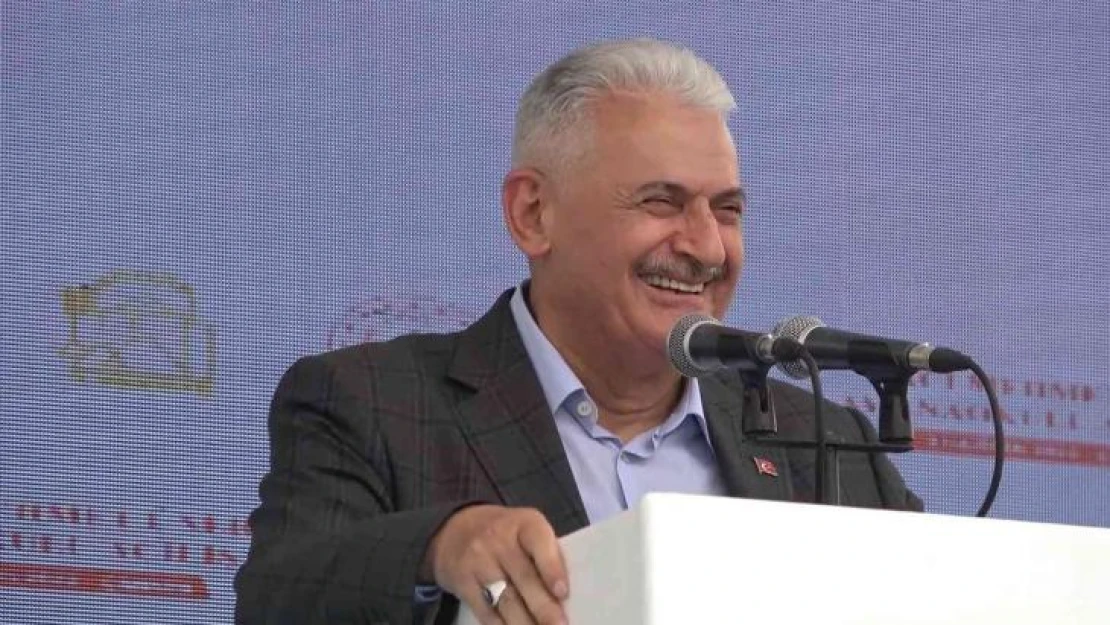 Binali Yıldırım'dan 'esprili' açılış: 'Ali'ye kötü haber var'