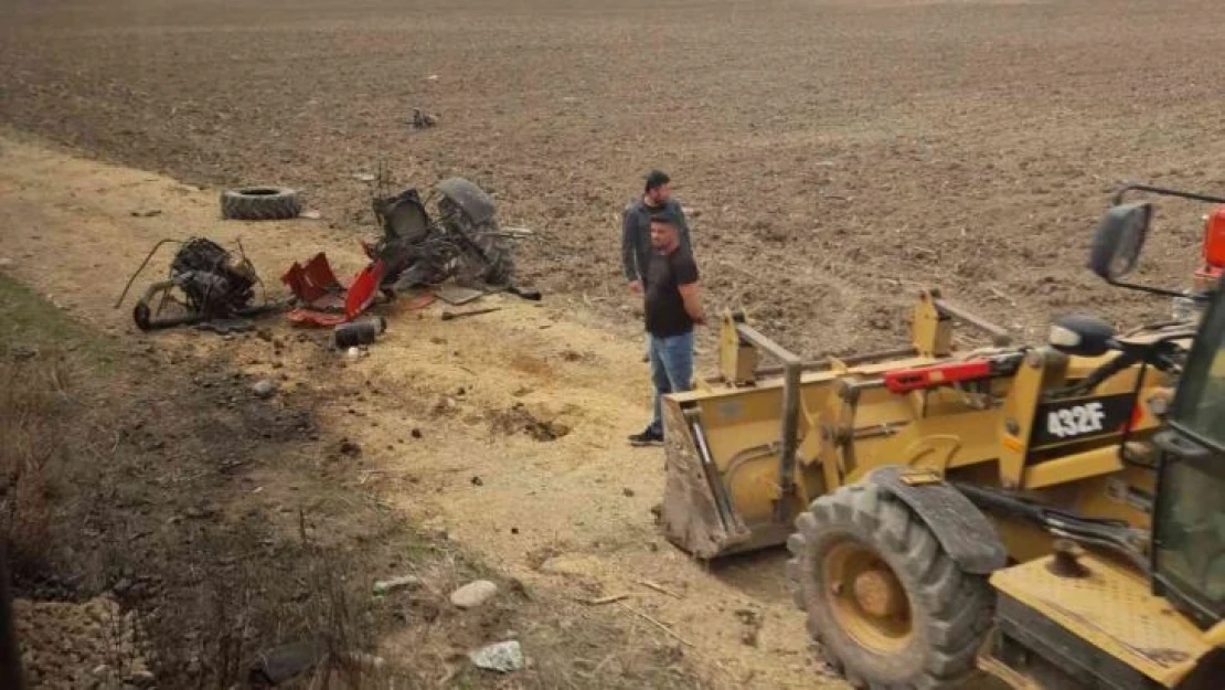 Bir anlık dalgınlıkla tren raylarına giren traktör sürücüsü canından oluyordu