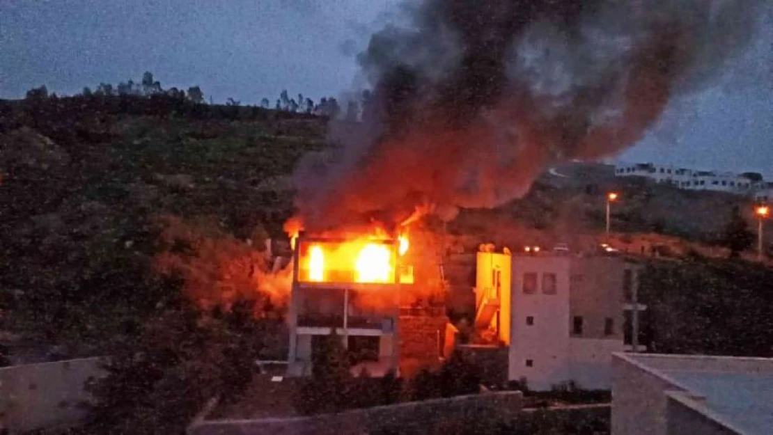 Bodrum'da yangında ev alev topuna döndü