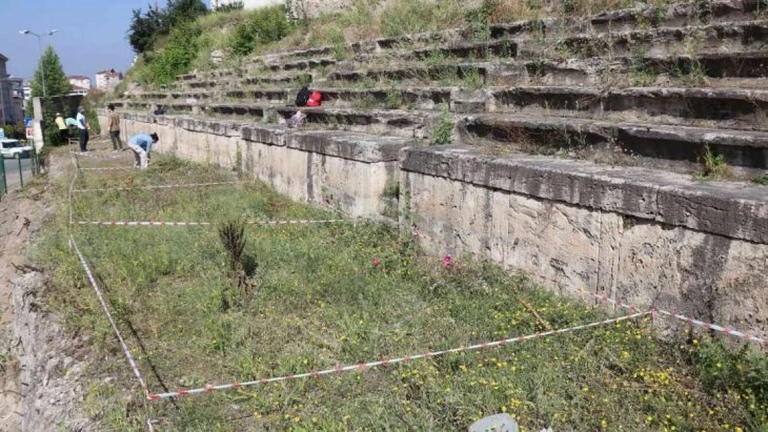 Bolu'da, 'antik stadion' kazısında Osmanlı hamam kalıntısına rastlandı