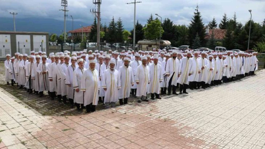 Bolu'da, 285 genç hafız törenle icazetlerini aldı