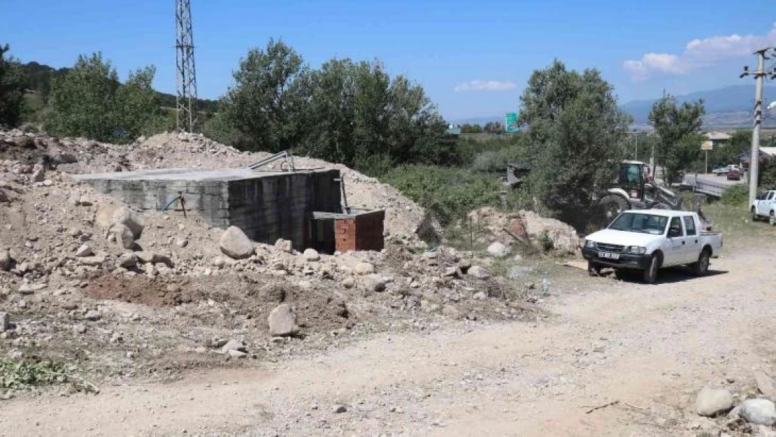 Bolu'da zehirlenmelerin yaşandığı köydeki evlerden et numunesi alındı