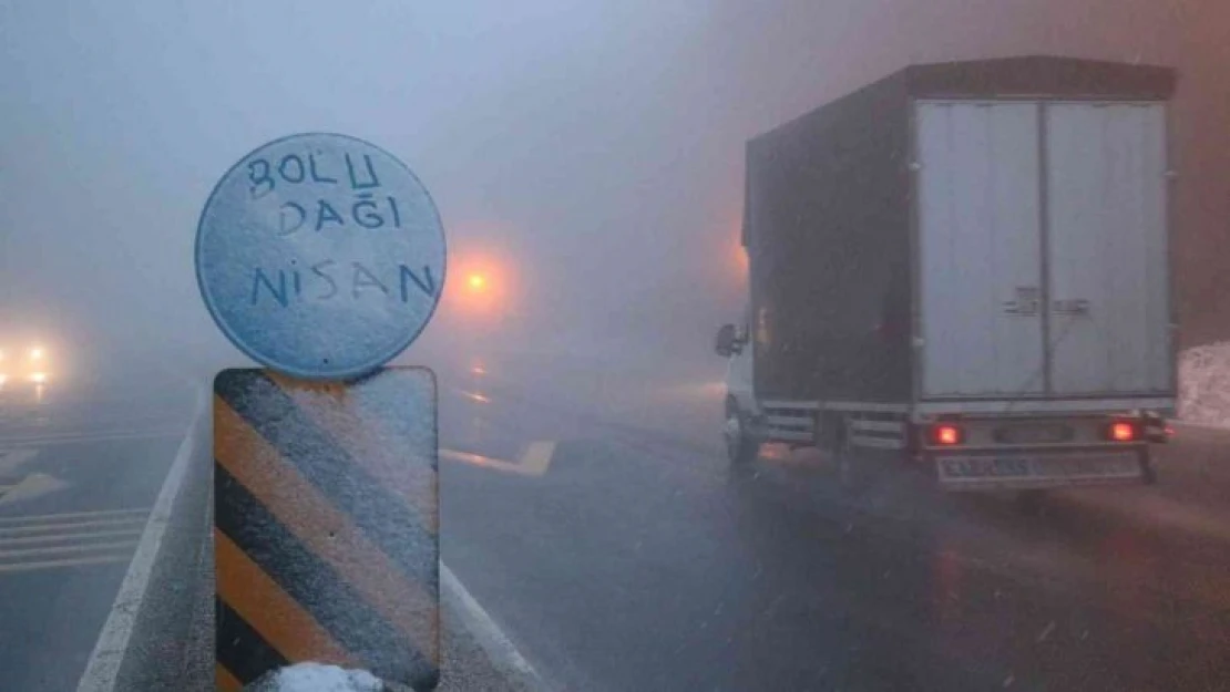 Bolu Dağı'na Nisan ayında kar düştü