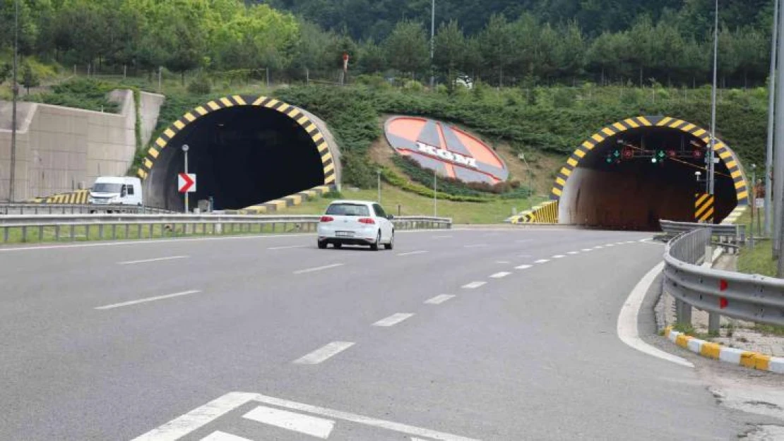 Bolu Dağı Tüneli'nin İstanbul yönü trafiğe açıldı