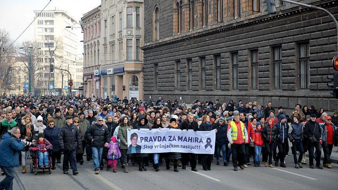 Bosna Hersek'te 'okullarda şiddet' protesto edildi