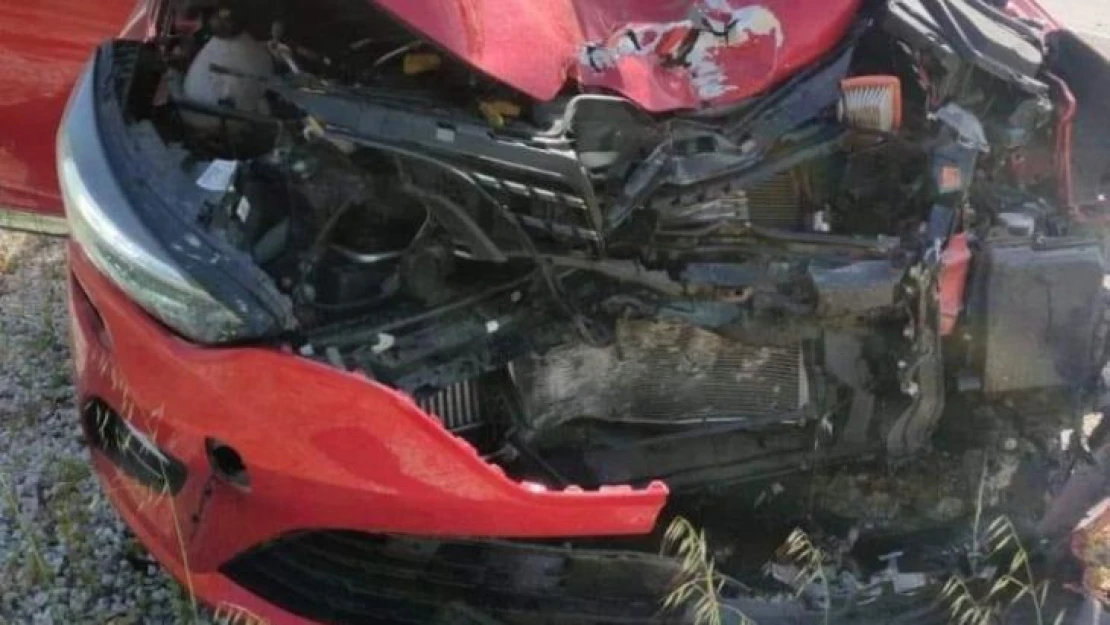 Burdur'da otomobil ile motosiklet çarpıştı: 2 ölü, 2 yaralı