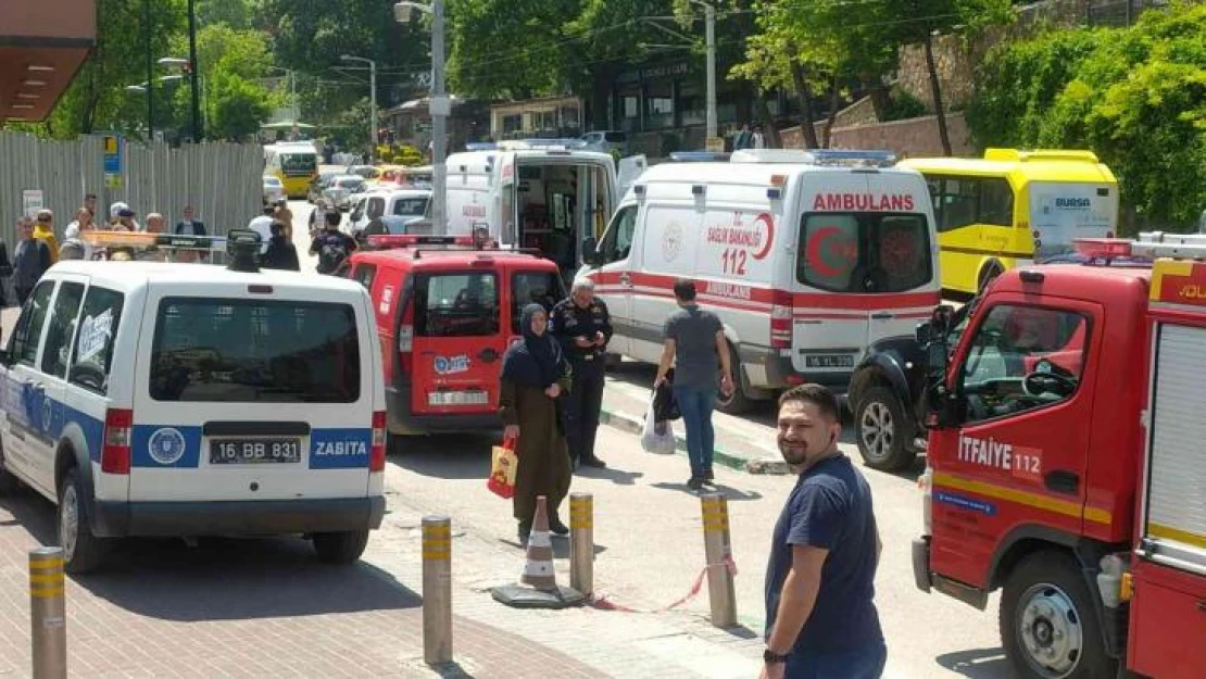 Bursa'da AVM'de çökme meydana geldi, AFAD ekipleri sevk edildi