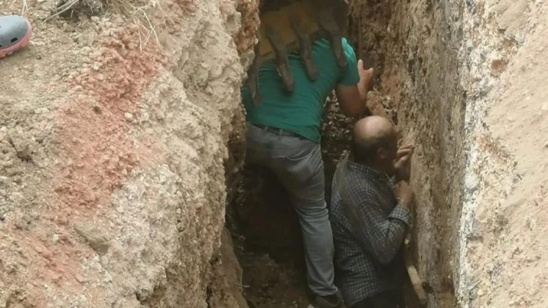 Bursa'da göçük altında can pazarı...