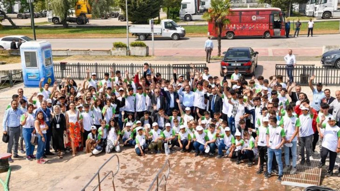 Bursa ve Antalya'dan gelen öğrenciler Samsun'u gezdi