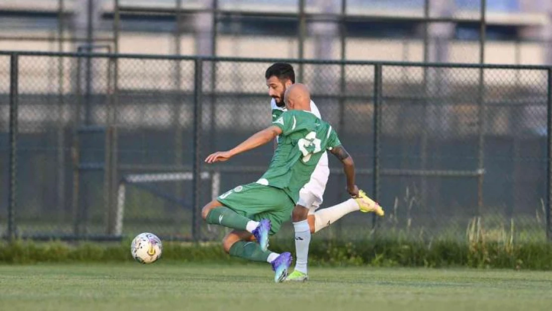 Bursaspor, hazırlık maçında Etimesgut Belediyespor'u 1-0 mağlup etti