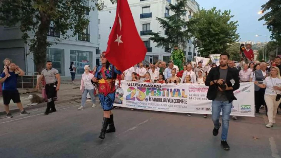 Büyükçekmece Kültür ve Sanat Festivali'nde İlhan İrem unutulmadı