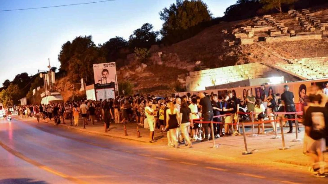 Çakal ve Reckol hayranları Bodrum Antik'e sığmadı