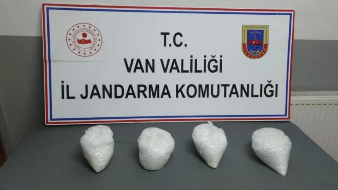 Çaldıran'da 10 kilo 500 gram metamfetamin ele geçirildi