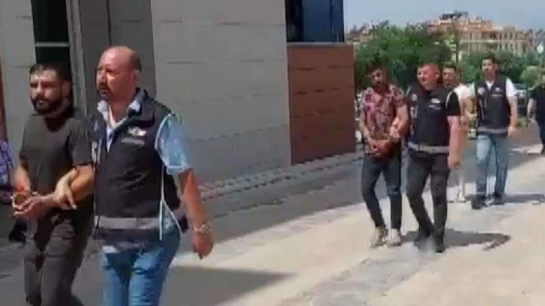 Çalıntı malları satın almak istemeyen esnafı haraca bağlamışlar