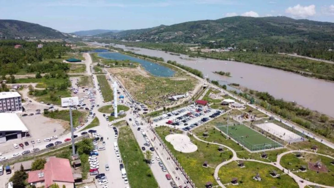 Çaycumalılar Uçurtma Şenliği'nde buluştu