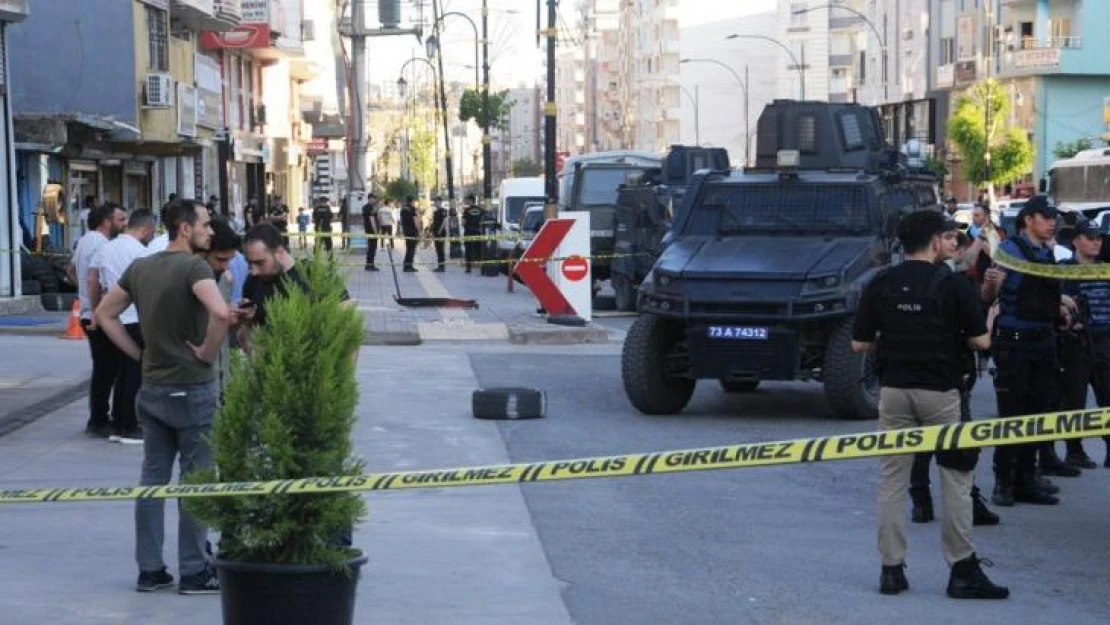 Cizre'de silahlı saldırıya uğrayan oto galerici hayatını kaybetti