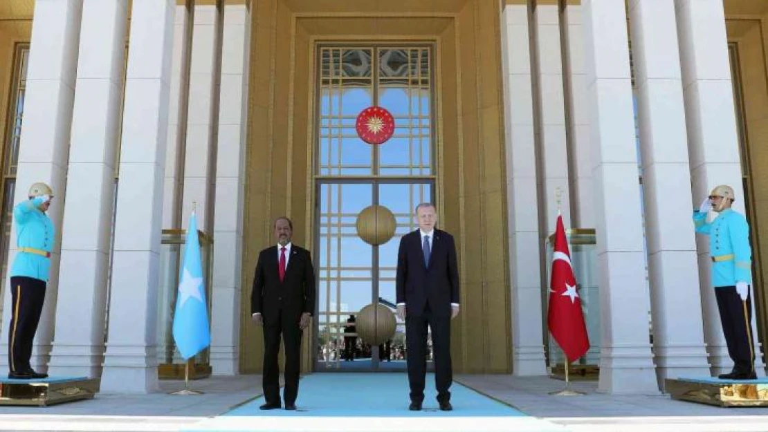 Cumhurbaşkanı Erdoğan, Somali Cumhurbaşkanı Mahmud'u resmi törenle karşıladı