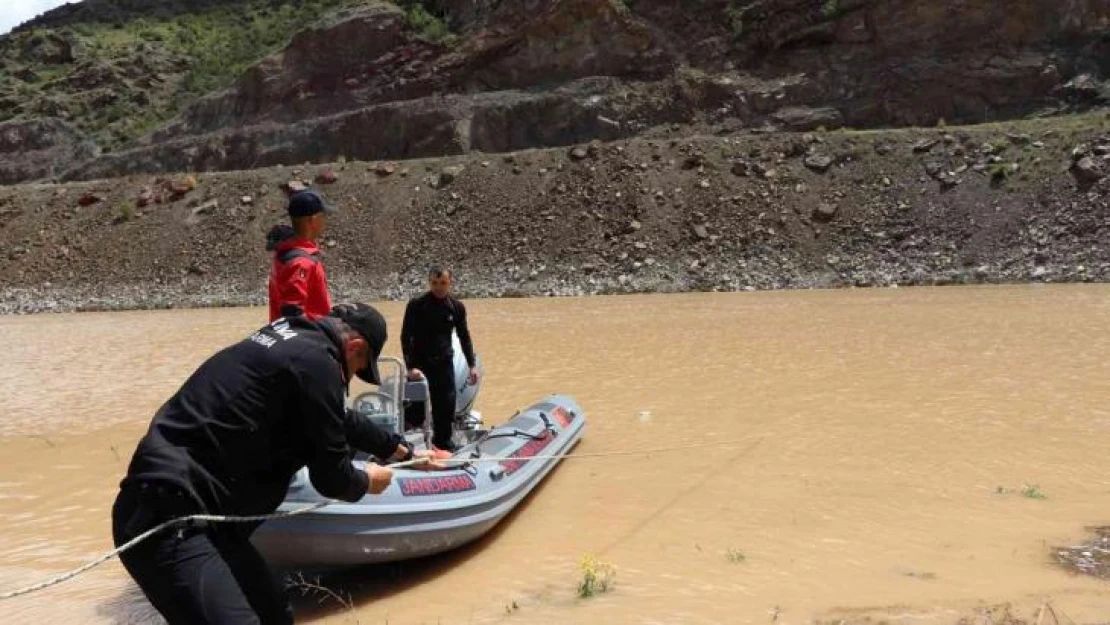 Dalgıçlar kaza sonrası kaybolan şahsı aramaya devam ediyor