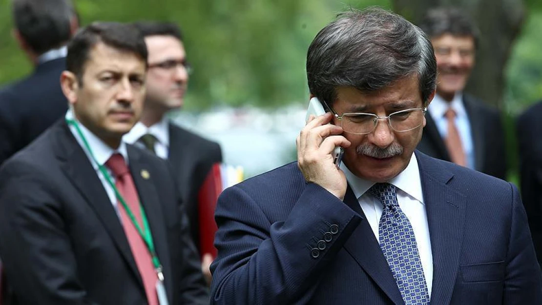 Davutoğlu'ndan Elçi'nin eşine taziye telefonu