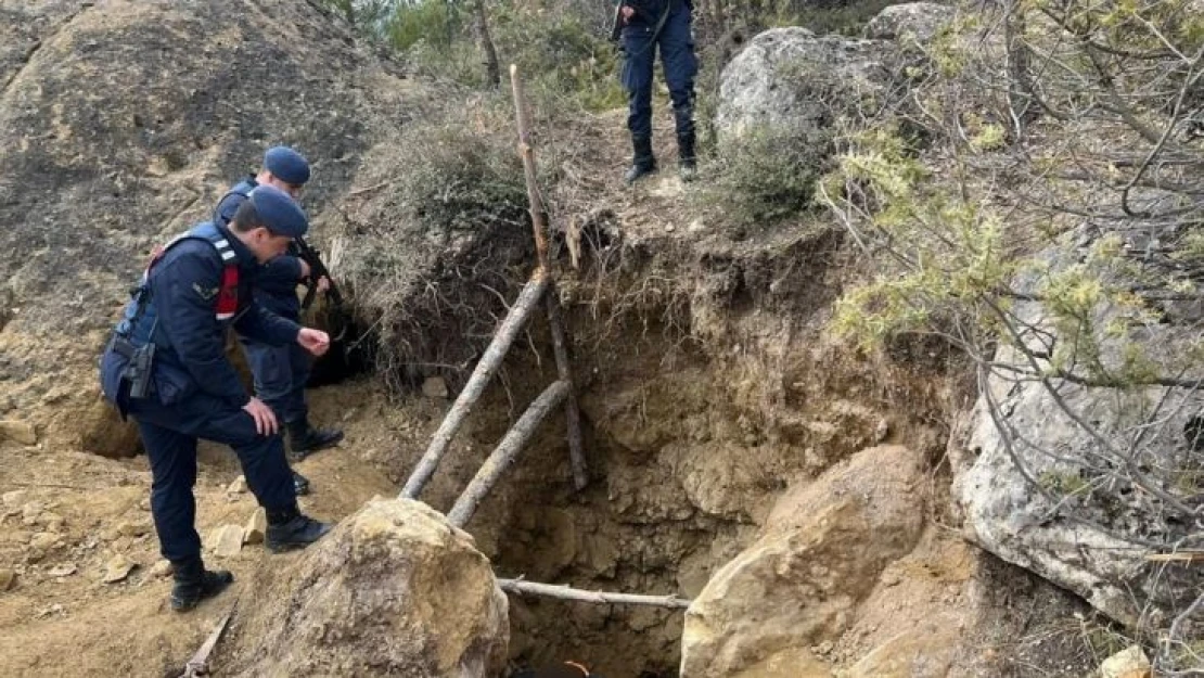 Dinamitle define arayan şahıslara suçüstü baskın: 6 gözaltı