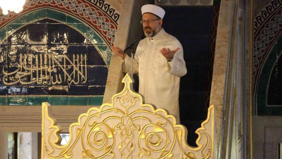 Diyanet İşleri Başkanı Erbaş'tan 'aile' uyarısı: 'Ailemizden gittikçe uzaklaşıyoruz'