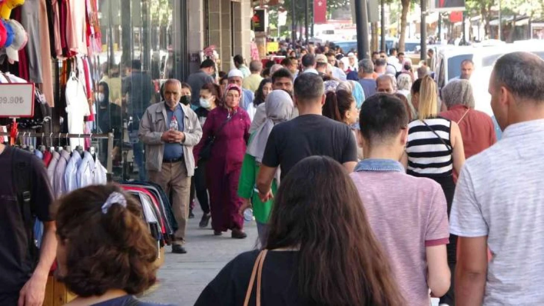 Diyarbakır İl Sağlık Müdürü Dr. Tekin: 'Geldiğimiz süreçte 262 bin pozitif vakamız vardı. Şu anda 10'nun altındayız'