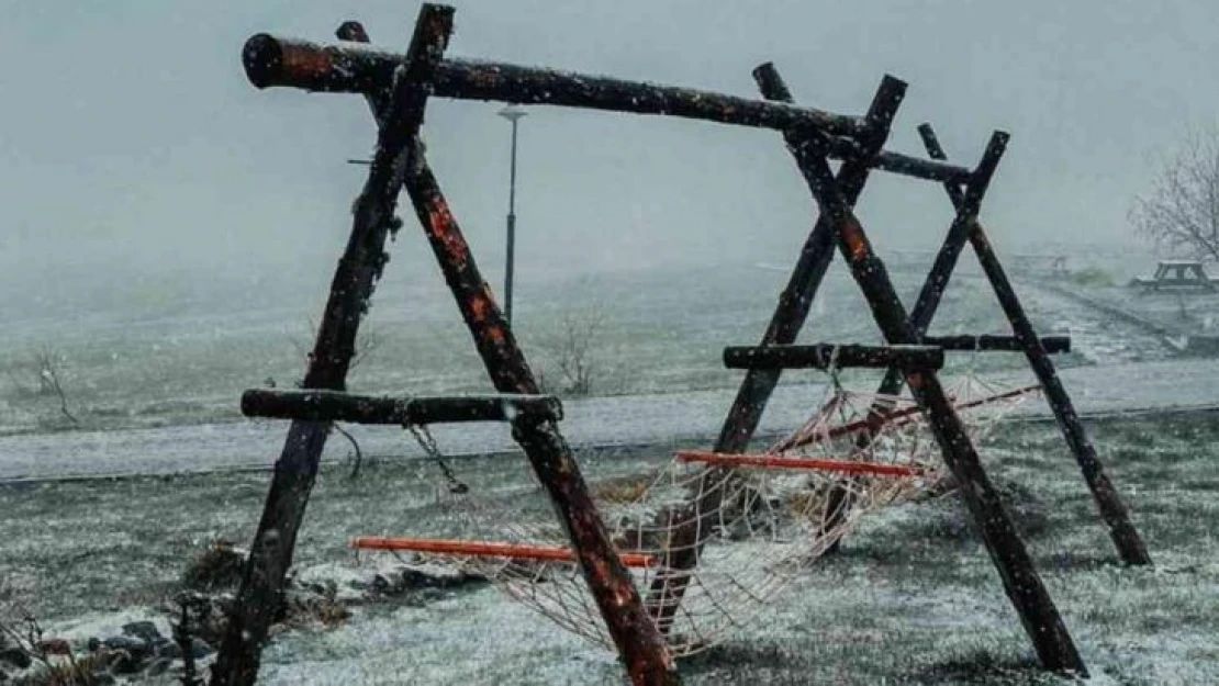 Doğu Karadeniz yaylalarında 19 Mayıs'ta kar sürprizi