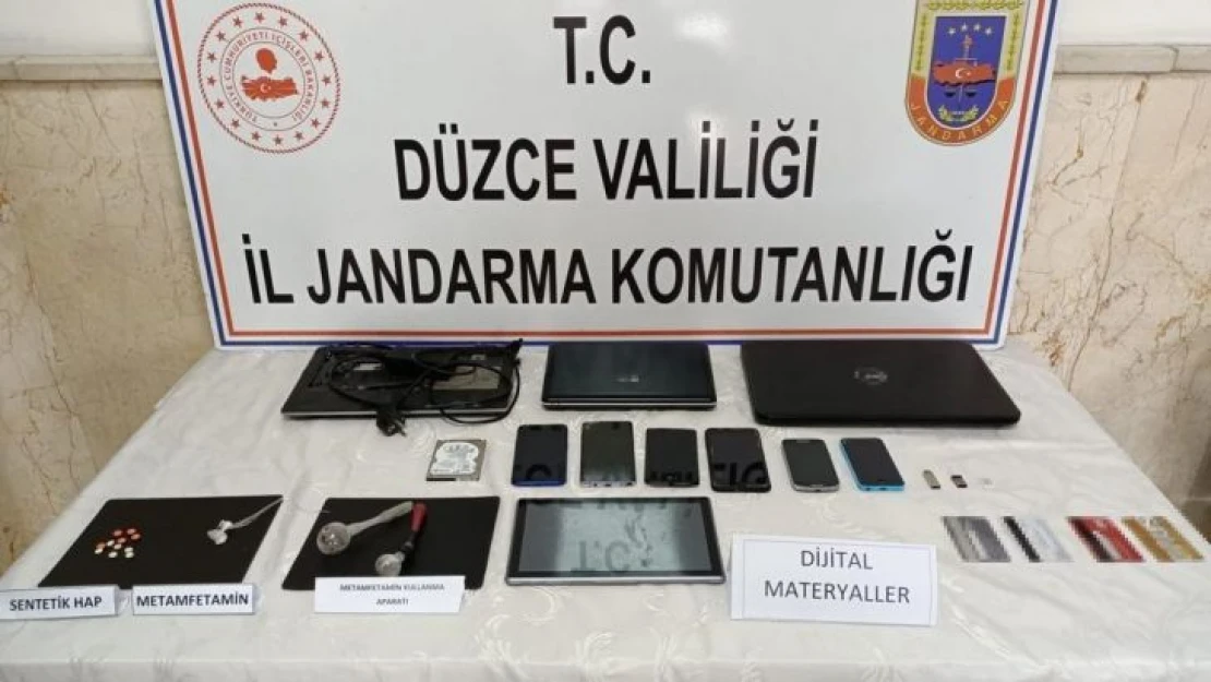 Dolandırıcılık iddiasıyla yakalandı evinden çıkmayan kalmadı