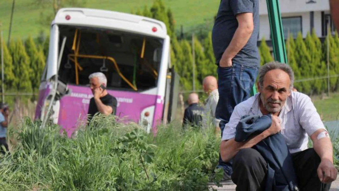 Durakta yolcu indirirken dehşeti yaşadılar: 11 yaralı