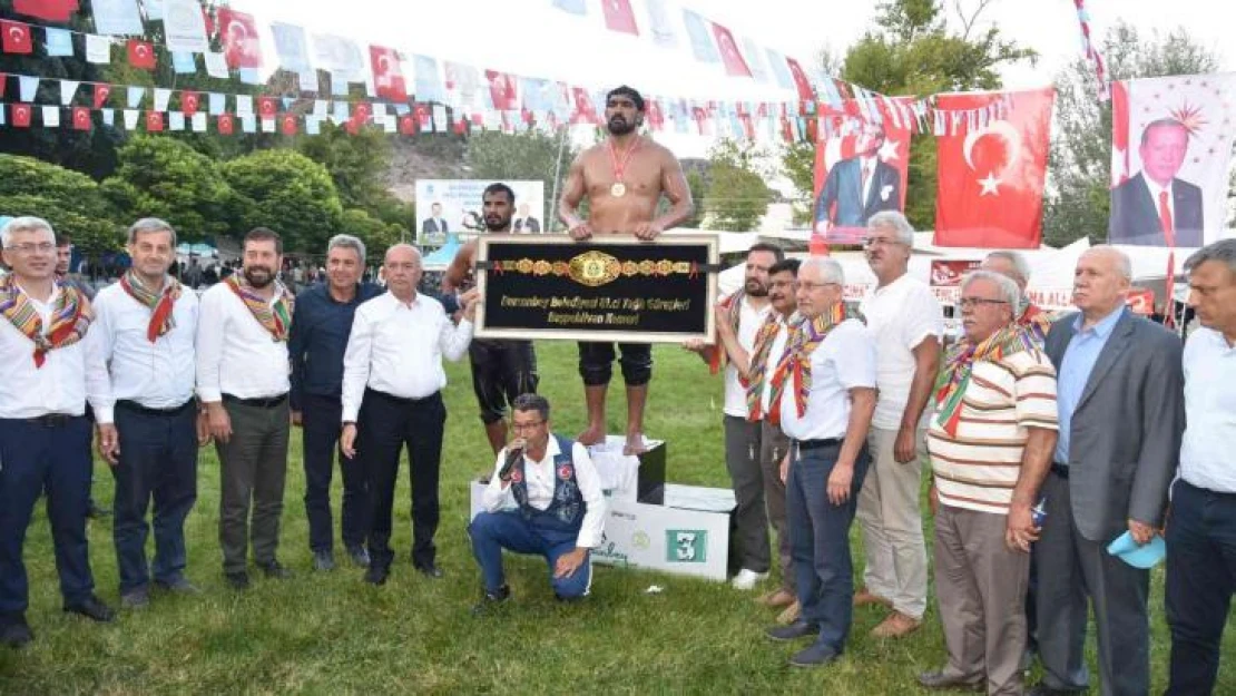 Dursunbey'de Başpehlivan İsmail Koç