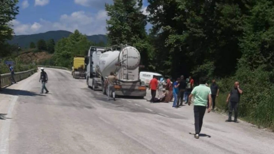 (Düzeltme) Düzce'de tırın çarptığı kadın yaralandı