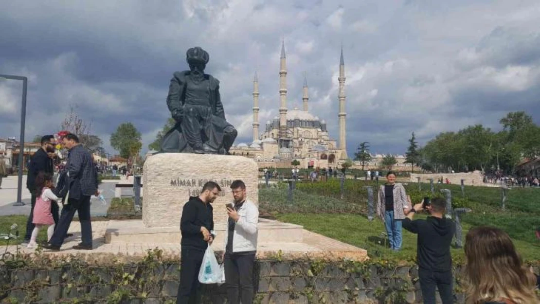 Edirne'de 2 yıl aradan sonra 'Kakava' yoğunluğu yaşanıyor