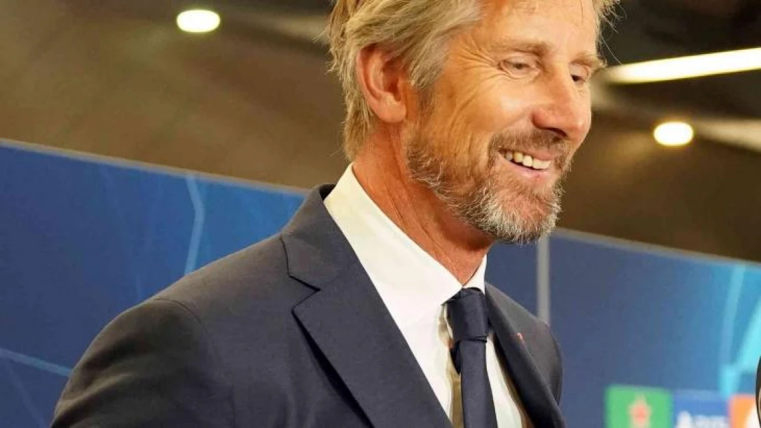 Edwin van der Sar: 'Ahmetcan genç ve hızlı bir oyuncu'