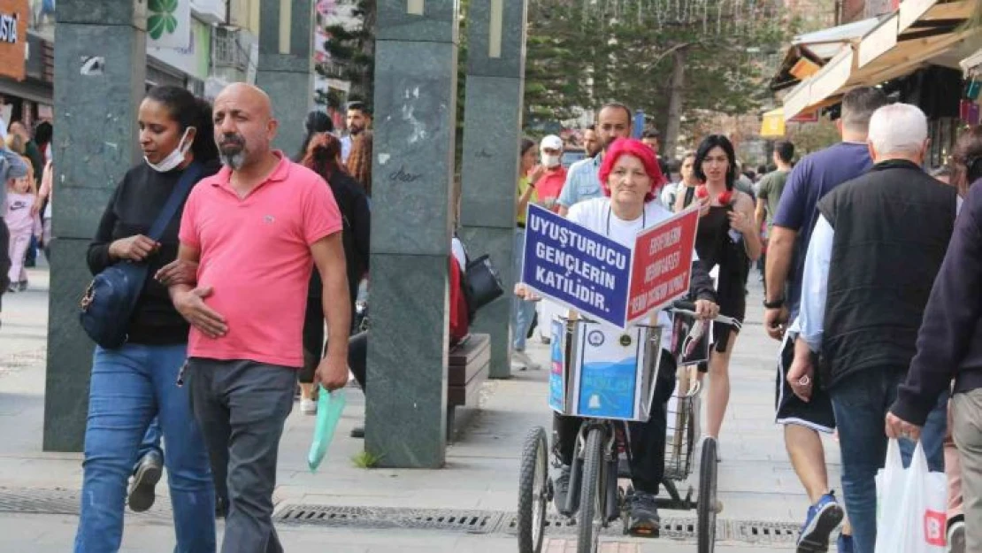 Emekli ebe her pedalı 'annelerin canı yanmasın' diye çeviriyor