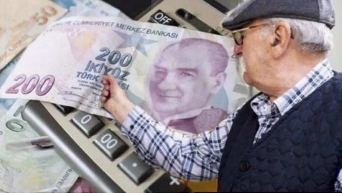 Emekli maaşına 15 bin lira seyyanen zam beklentisi gündeme oturdu